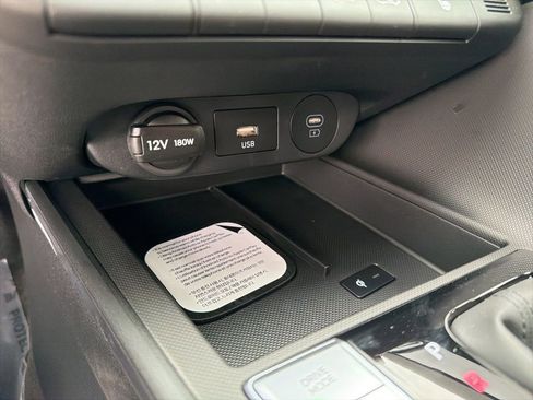New 2026 Hyundai Elantra Limited FWD image 28