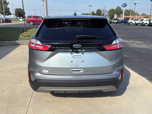 Used 2024 Ford Edge SEL image 9