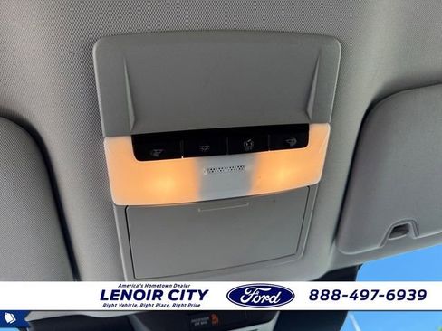 Used 2023 Nissan Pathfinder S AWD/4WD image 17