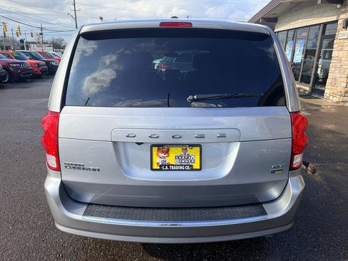 Used 2019 Dodge Grand Caravan GT image 6