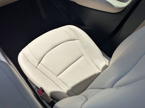 Used 2023 Buick Enclave Premium w/ Experience Buick Package image 19