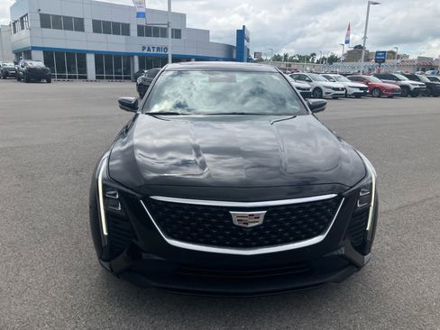 Used 2025 Cadillac CT5 Premium Luxury RWD image 2