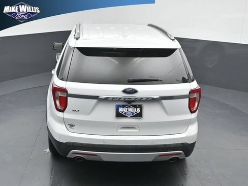 Used 2017 Ford Explorer XLT w/ Equipment Group 202A FWD image 14