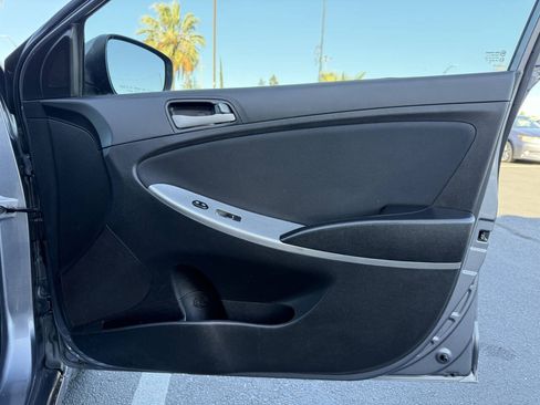 Used 2015 Hyundai Accent GS FWD image 13