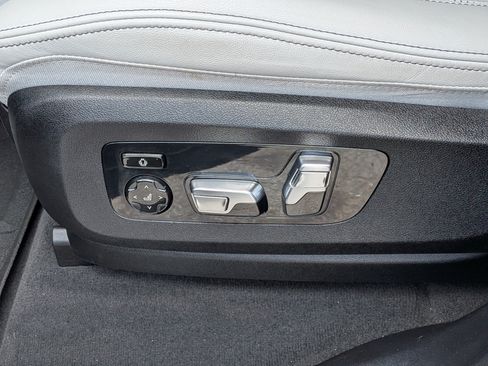 Used 2024 BMW X5 M60i w/ Parking Assistance Package AWD/4WD image 22