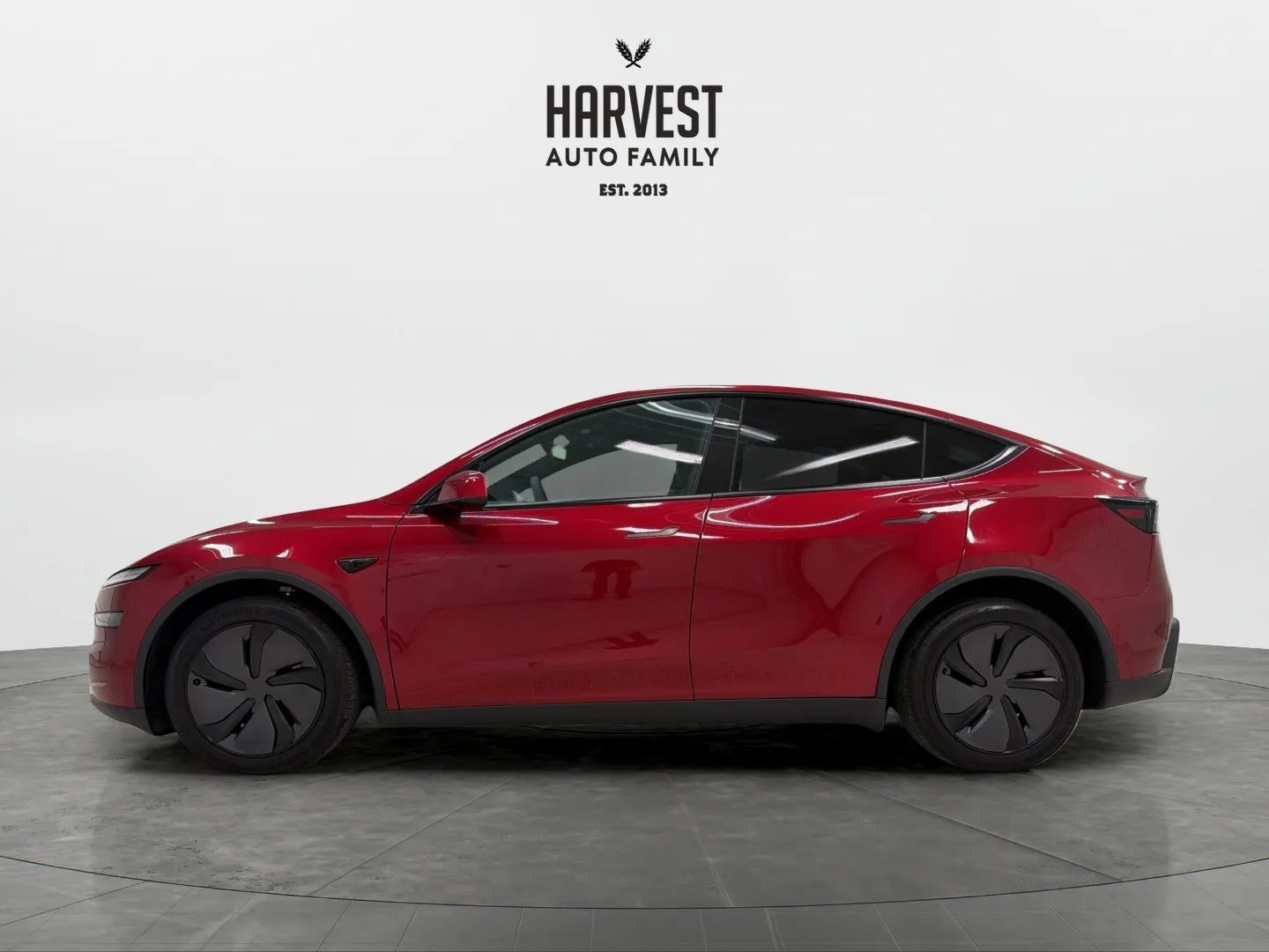 Used 2026 Tesla Model Y AWD image 2