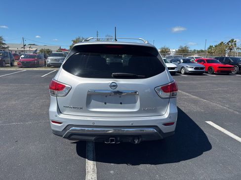 Used 2015 Nissan Pathfinder Platinum image 6