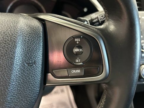 Used 2017 Honda Civic Sport image 11
