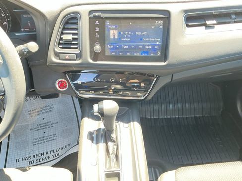 Used 2019 Honda HR-V EX image 12