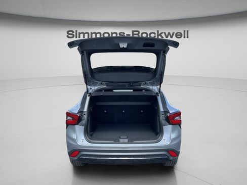 New 2026 Chevrolet Trax RS w/ Driver Confidence Package FWD image 21