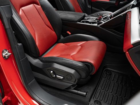 Used 2020 Lamborghini Urus AWD/4WD image 56