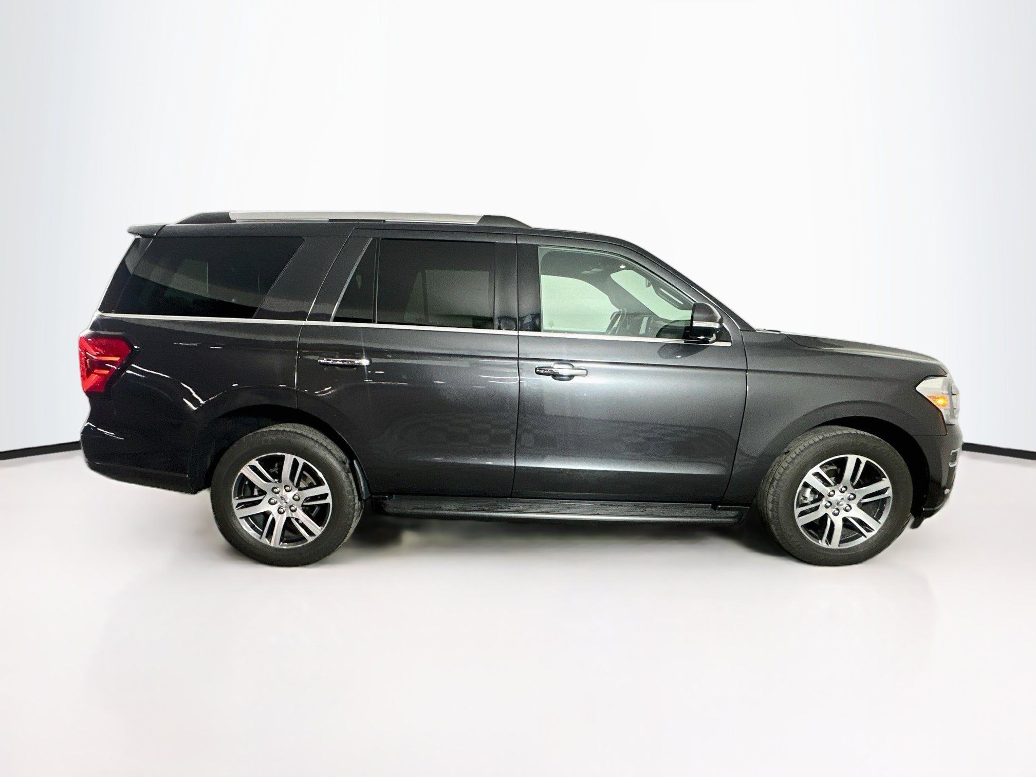 Used 2024 Ford Expedition Limited RWD image 10
