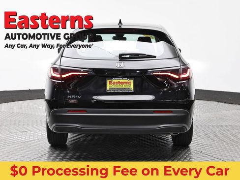 Used 2023 Honda HR-V LX image 6