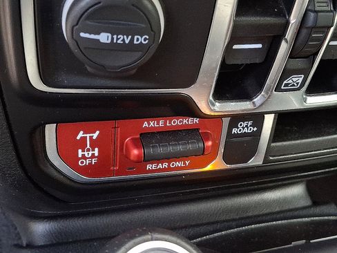 Certified 2021 Jeep Gladiator Mojave AWD/4WD image 23