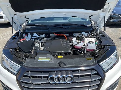 Used 2020 Audi Q5 e Premium w/ Convenience Package image 12