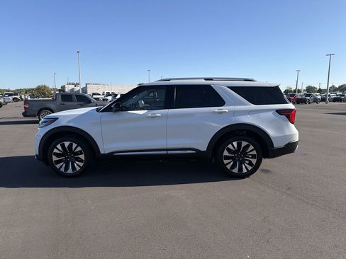 New 2026 Ford Explorer Platinum w/ LUX Leather Package AWD/4WD image 7