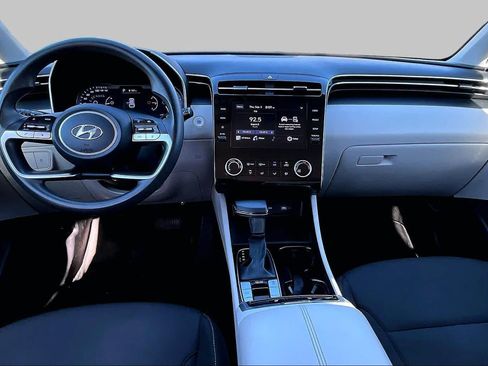 Used 2022 Hyundai Tucson SEL FWD image 12