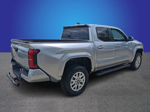 Used 2025 Toyota Tacoma SR5 RWD image 4