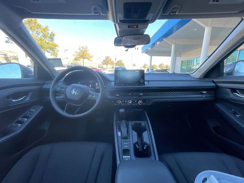 Used 2024 Honda Accord EX image 27