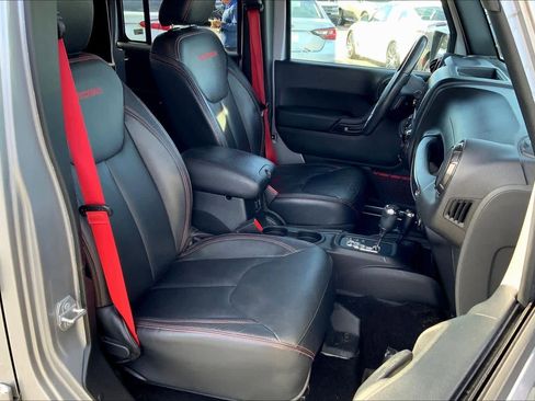 Used 2018 Jeep Wrangler Unlimited Rubicon image 8