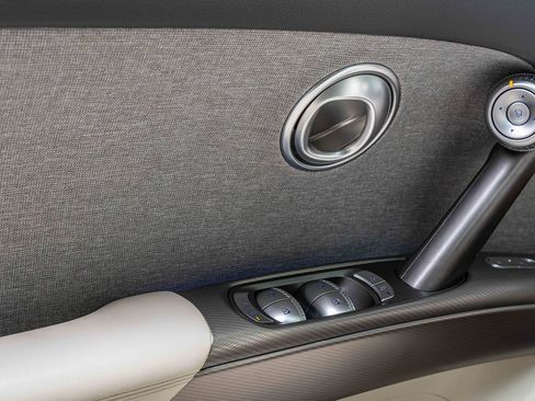 Used 2024 Genesis GV60 RWD image 15