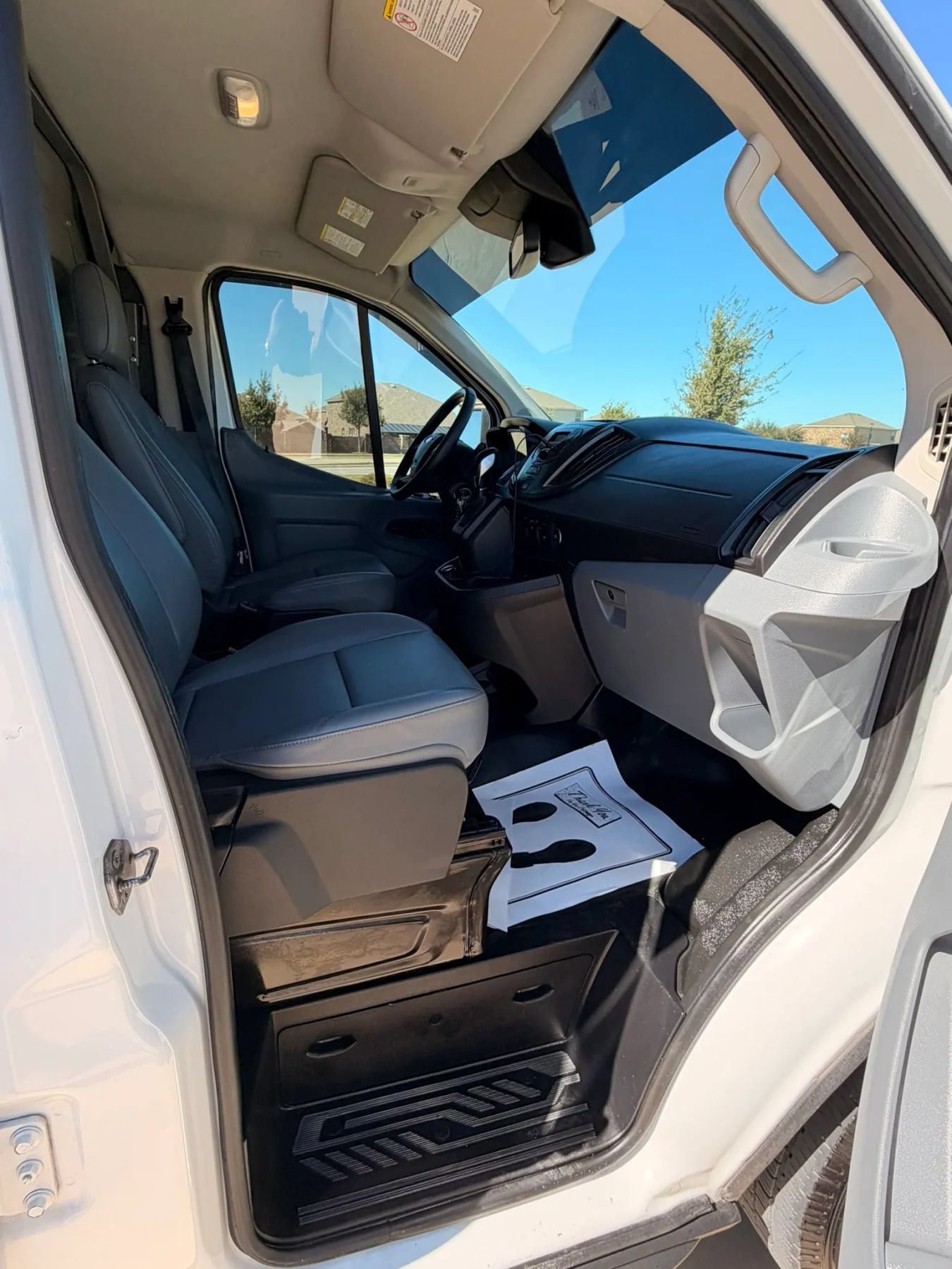 Used 2019 Ford Transit 150 130 Low Roof RWD image 13