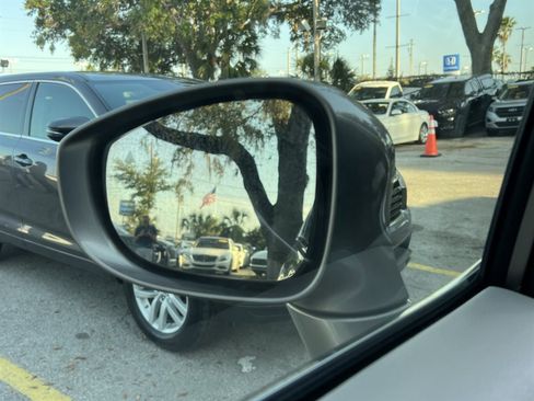 Used 2018 Chrysler Pacifica Touring Plus w/ Tire & Wheel Group image 30