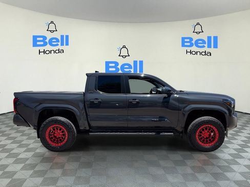 Used 2024 Toyota Tacoma SR5 AWD/4WD image 5