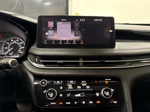 Certified 2025 INFINITI QX60 Pure FWD image 23