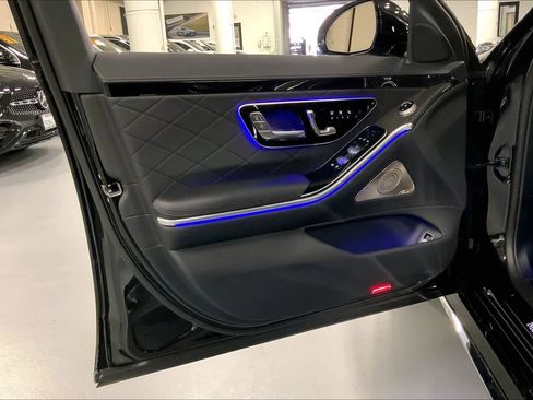 Used 2025 Mercedes-Benz S 500 S 500 image 21