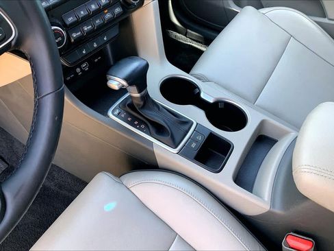 Used 2019 Kia Sportage EX w/ EX Premium Package FWD image 17