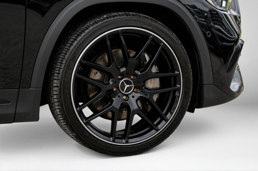 Used 2022 Mercedes-Benz GLA 45 AMG 4MATIC w/ Parking Assistance Package image 67