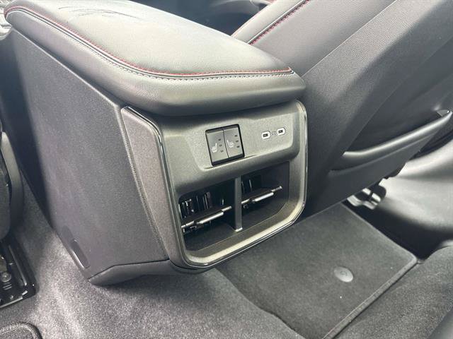 Used 2024 Dodge Charger Daytona Scat Pack w/ Plus Group AWD/4WD image 10