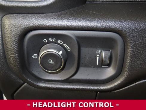 Used 2022 RAM 2500 Big Horn image 24