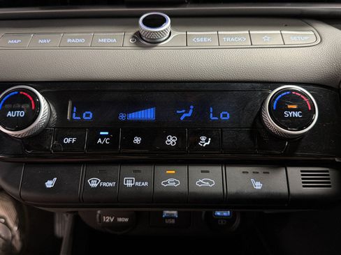 Used 2023 Hyundai Elantra SEL w/ Convenience Package FWD image 28