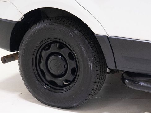 Used 2014 Ford Expedition XL RWD image 25