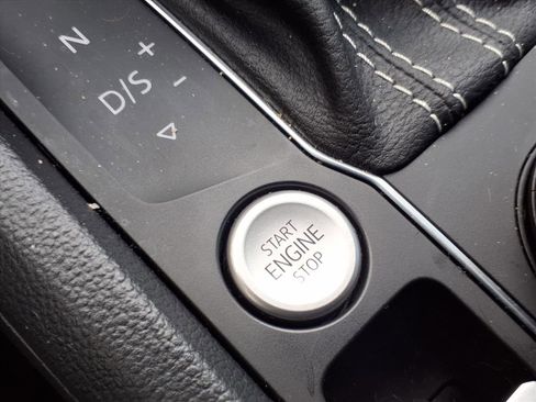 Used 2022 Volkswagen Atlas SE image 10