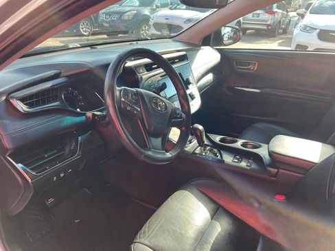 Used 2016 Toyota Avalon Touring image 9