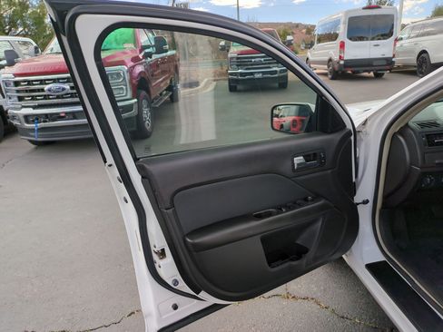 Used 2010 Ford Fusion SE image 13