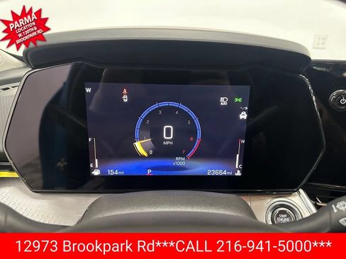 Used 2025 Chevrolet Trax LT FWD image 14