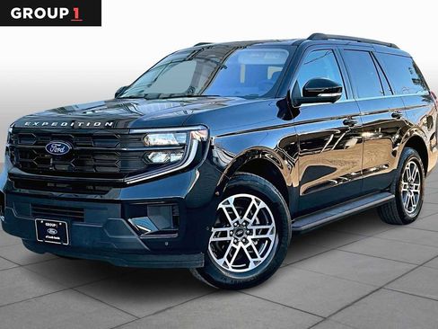 Certified 2025 Ford Expedition Active image 1