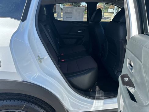 New 2026 Nissan Kicks SR image 15