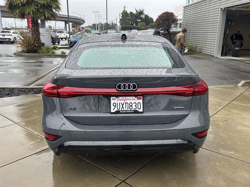 Used 2025 Audi A6 e-tron Premium Plus w/ Premium Plus image 7