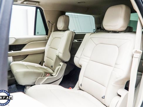Used 2021 Lincoln Navigator Reserve w/ Luxury Package image 38