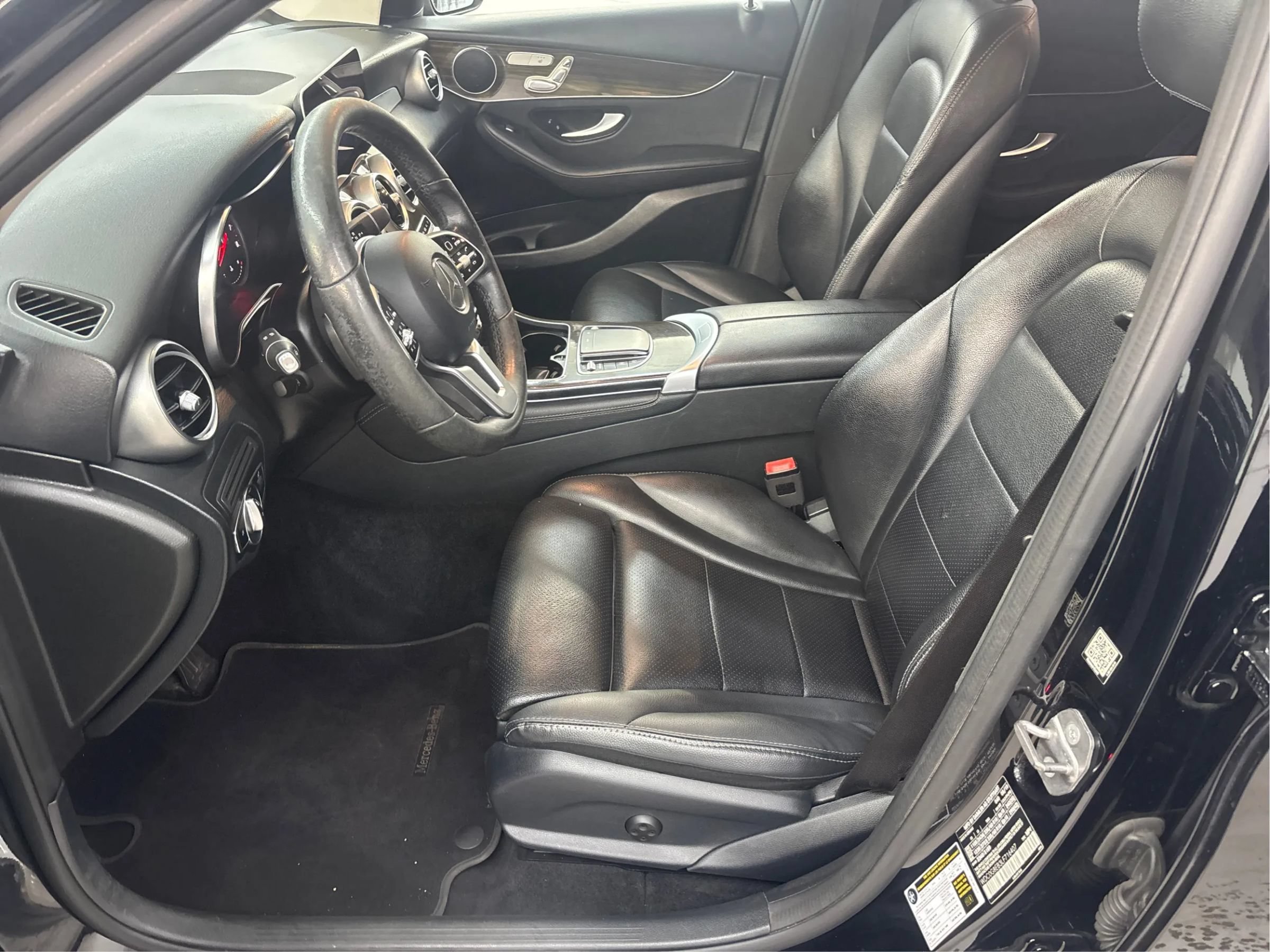 Used 2020 Mercedes-Benz GLC 300 4MATIC image 13