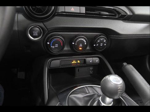 Certified 2024 MAZDA MX-5 Miata Club RWD image 14