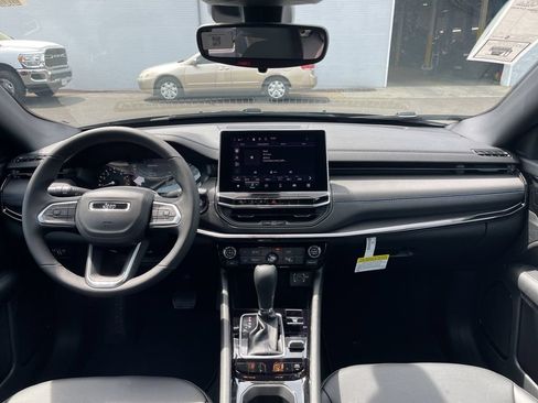 New 2026 Jeep Compass Latitude AWD/4WD image 6