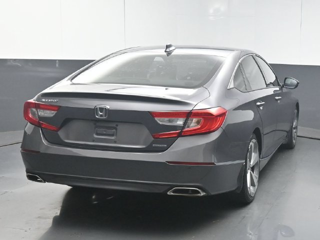 Used 2018 Honda Accord Touring image 7