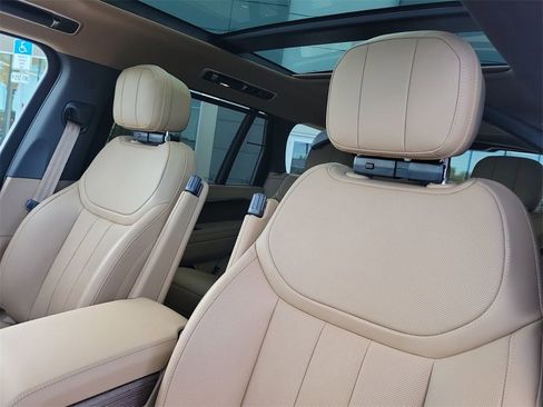 New 2026 Land Rover Range Rover Long Wheelbase SE image 26