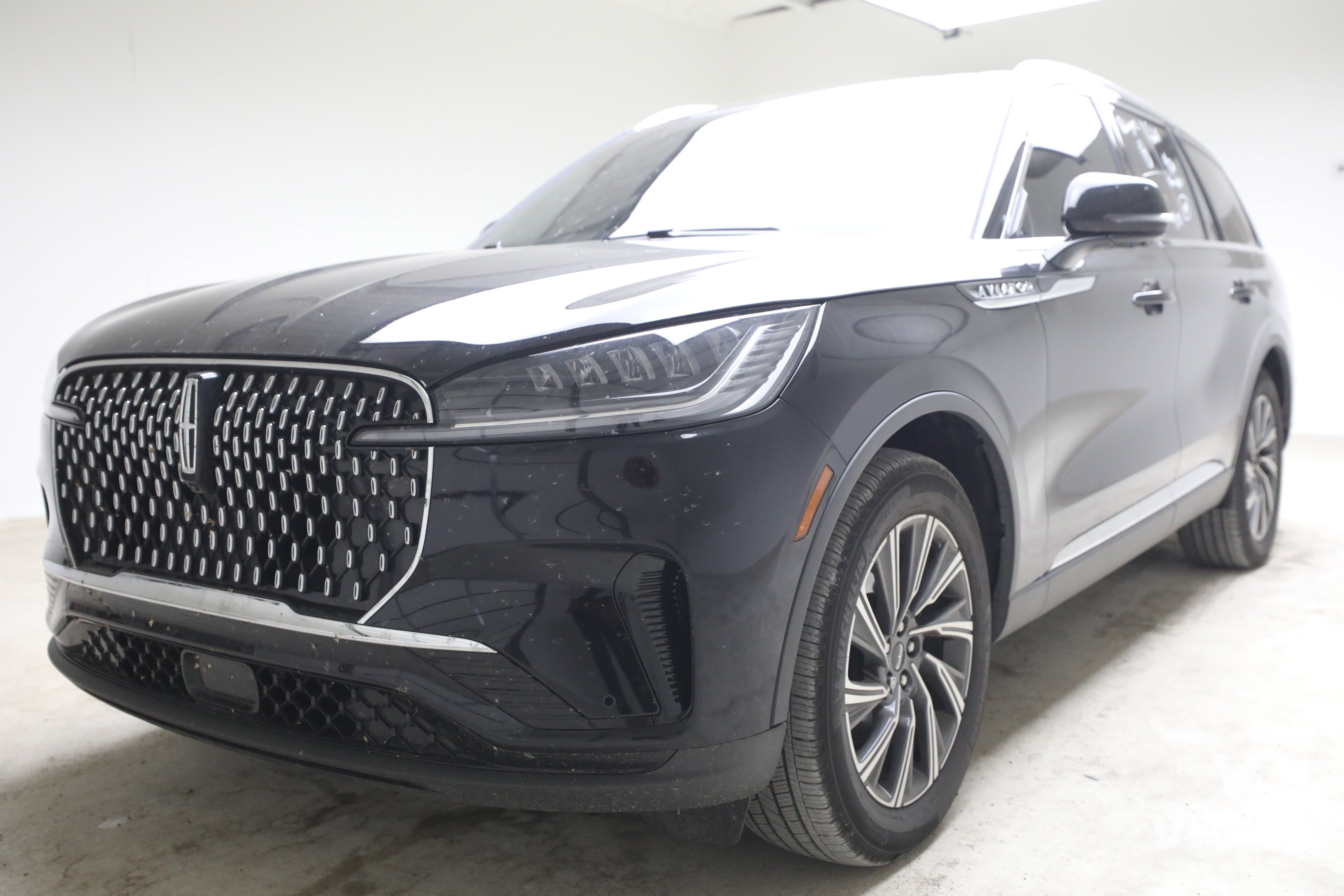 Used 2025 Lincoln Aviator AWD w/ Equipment Group 101A image 1